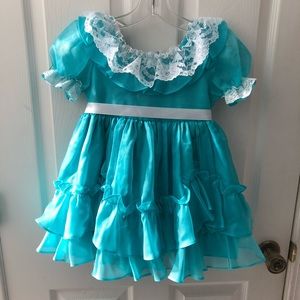 Girls dress